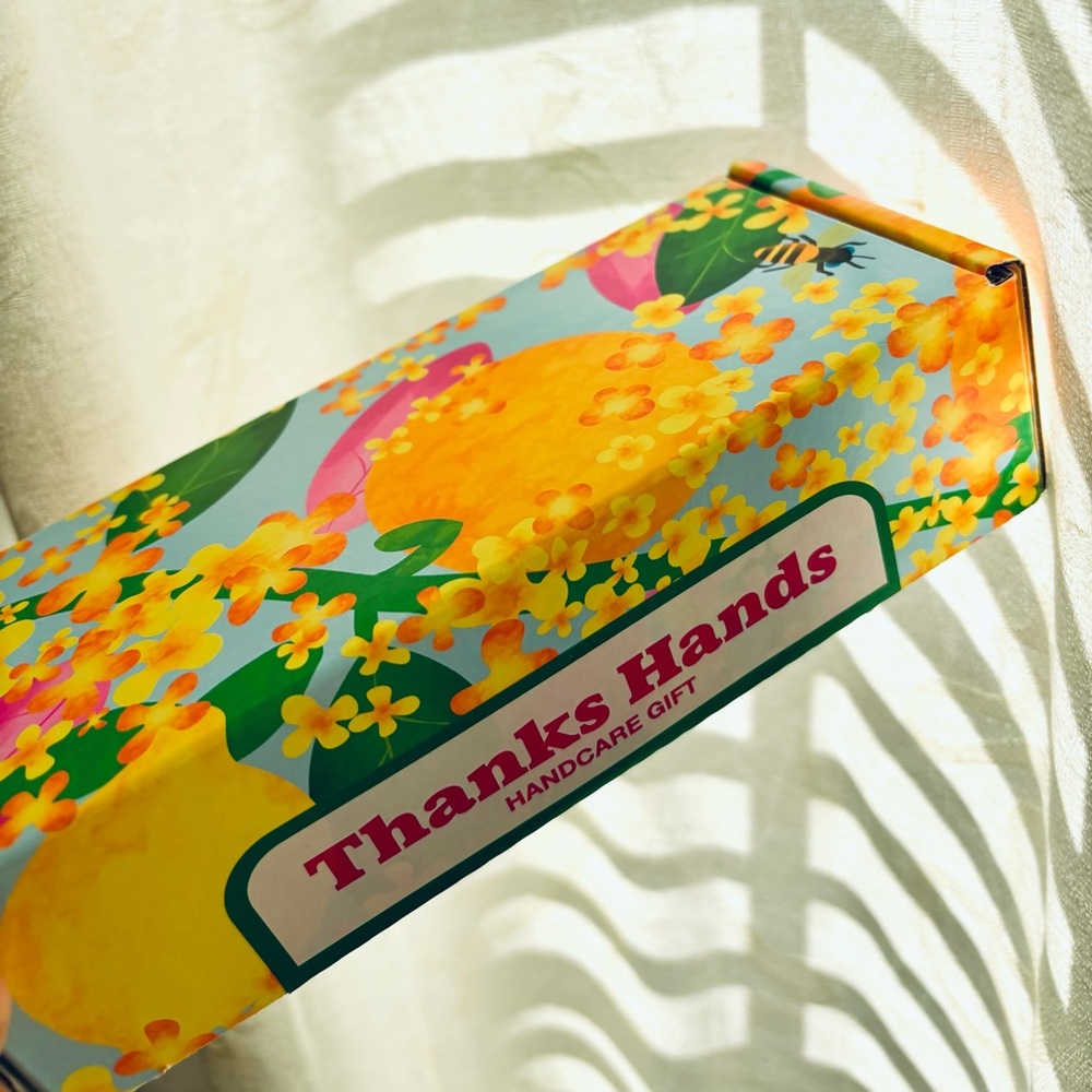 LUSH | Thanks Hands Hand Care Gift (Cuticle Butter, Soap, Hand Balm)